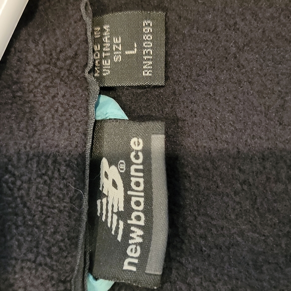 Women's New Balance Lightweight Jacket Size Large - Picture 3 of 8